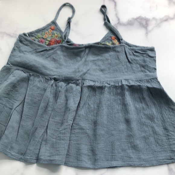 Sim & Sam Floral Embroidered Flowy Dusty Blue Boho Tank Top Size Medium - Picture 9 of 9